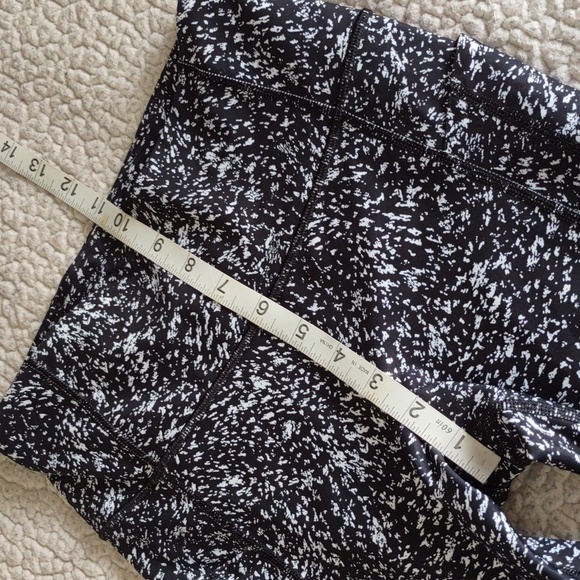 Athleta Size Small Ultimate Stash 7/8 Tight Leggings - Picture 9 of 16